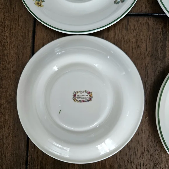 Vintage Wedgwood Enoch Florabunda Botanical/Floral Saucer Plates - Picture 4 of 5
